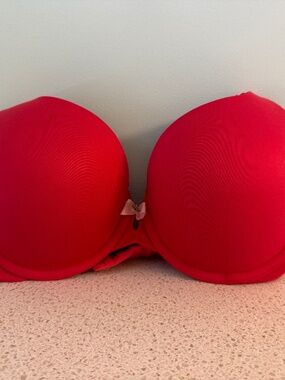 Victoria's Secret red Perfect Shape push-up bra, 32DD